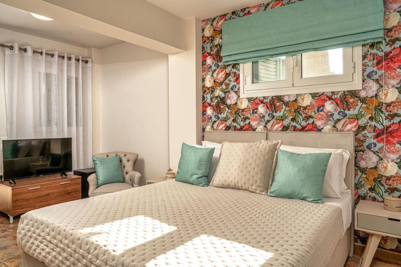 Suburban Elegant Studios Zante Extérieur photo