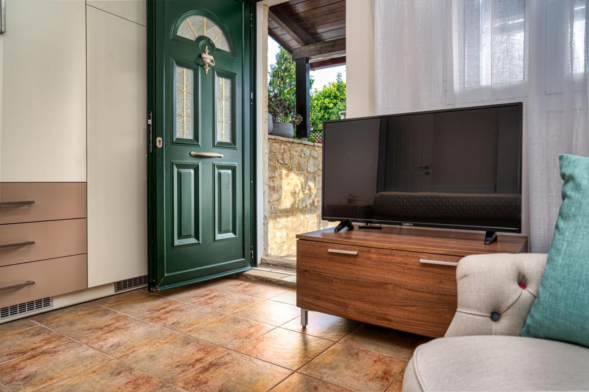 Suburban Elegant Studios Zante Extérieur photo