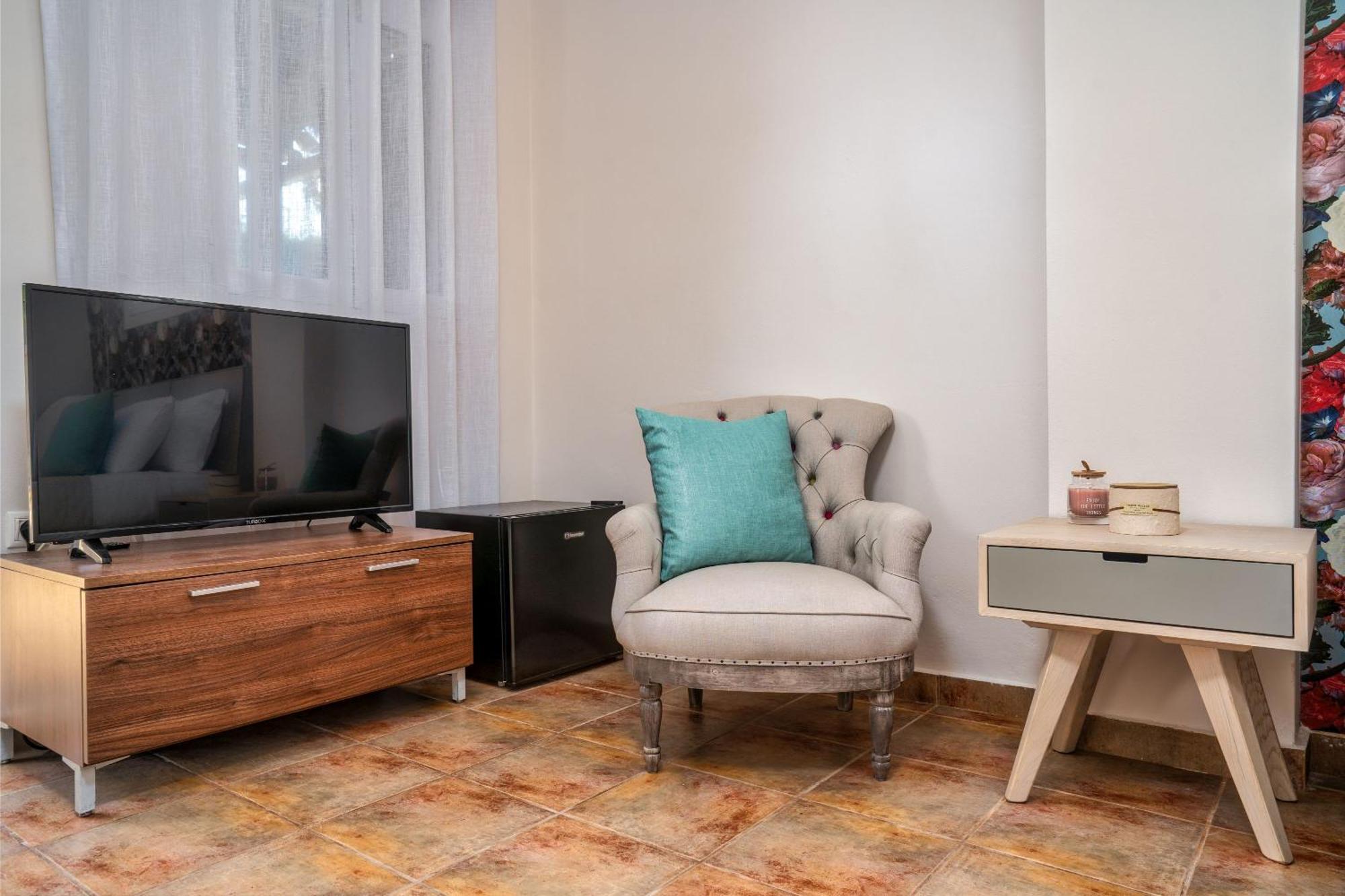 Suburban Elegant Studios Zante Extérieur photo